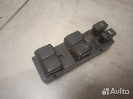 Блок управления стеклоподъемниками 25401JN21A