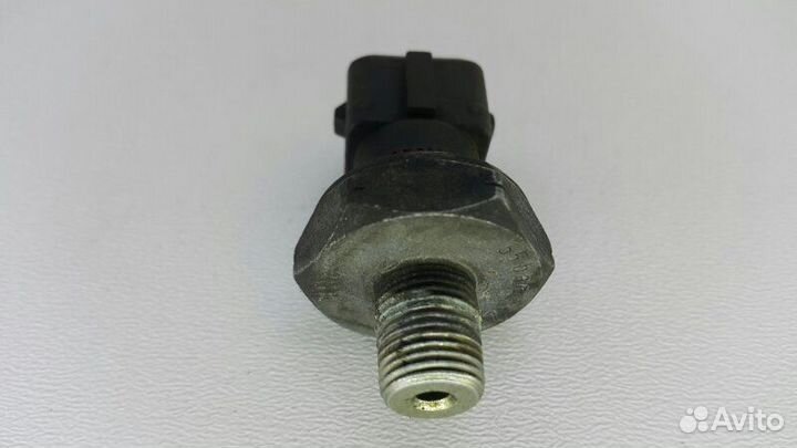 Датчик давления масла Land Rover Discovery 2 TD5