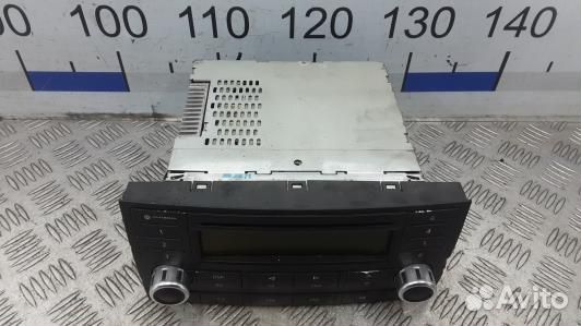 Магнитола volkswagen touareg 7L (KBG26I401)