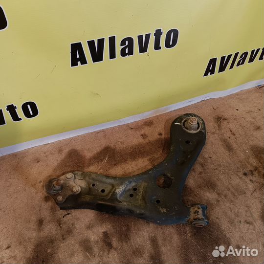 Рычаг передний правый Volkswagen Polo 5