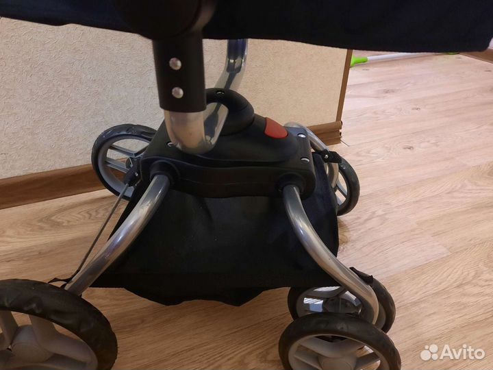 Коляска для кукол