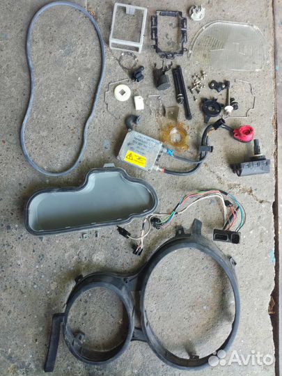 Левая фара ксенон в разборе mercedes w210 дорест