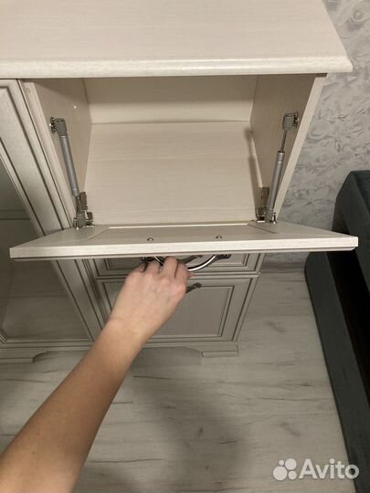 Комод деревянный светлый