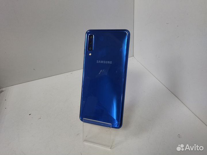 Samsung Galaxy A7 (2018), 4/64 ГБ