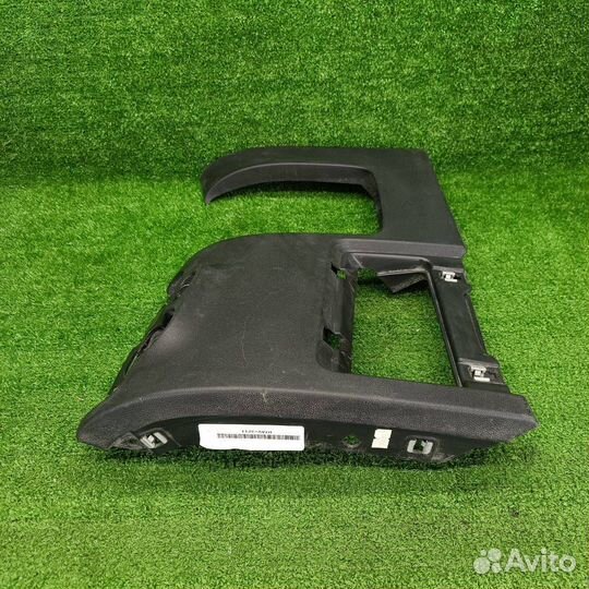 Накладка на торпедо (консоль) левая нижняя