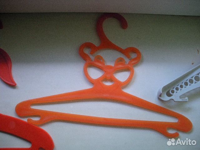 Плечики детские, вешалки