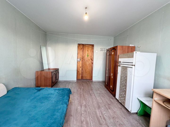 Комната 13 м² в 5-к., 9/9 эт.