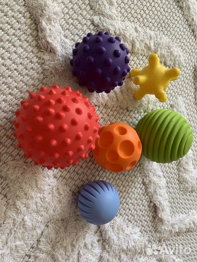 Развивающие тактильные мячики