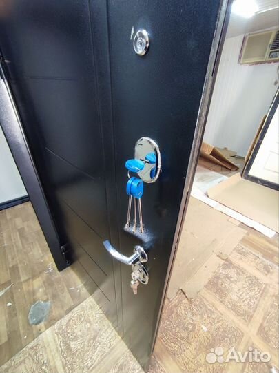 Дверь входная 11см 96я