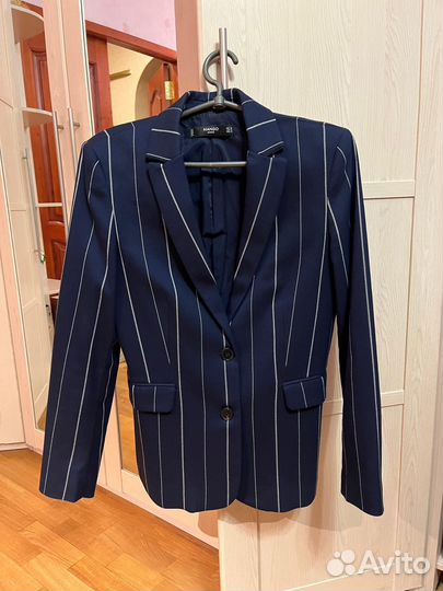 Пиджак Mango, платье Zara