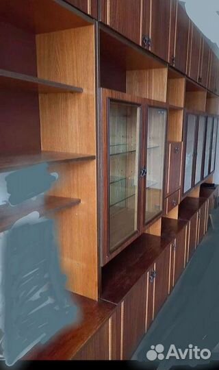 Стенка/можно секциями/торг