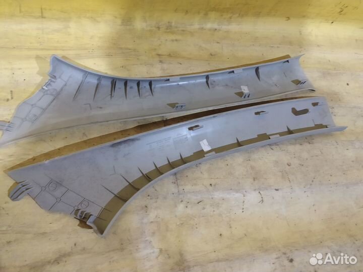 Обшивка стойки renault fluence (2010) megane III