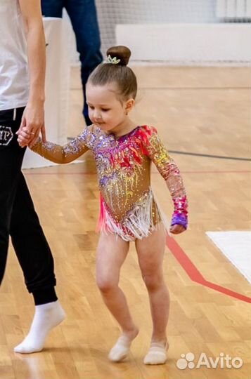 Купальник для художественной гимнастики. Аренда
