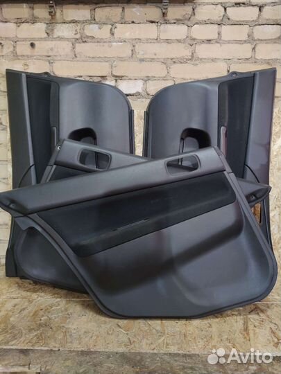 Обшивки дверей Mitsubishi Lancer 9