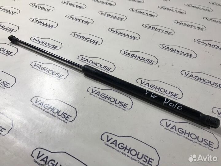 Амортизатор багажника Volkswagen Polo 2014