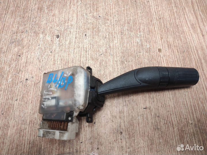 Переключатель поворотов подрулевой Subaru Legacy