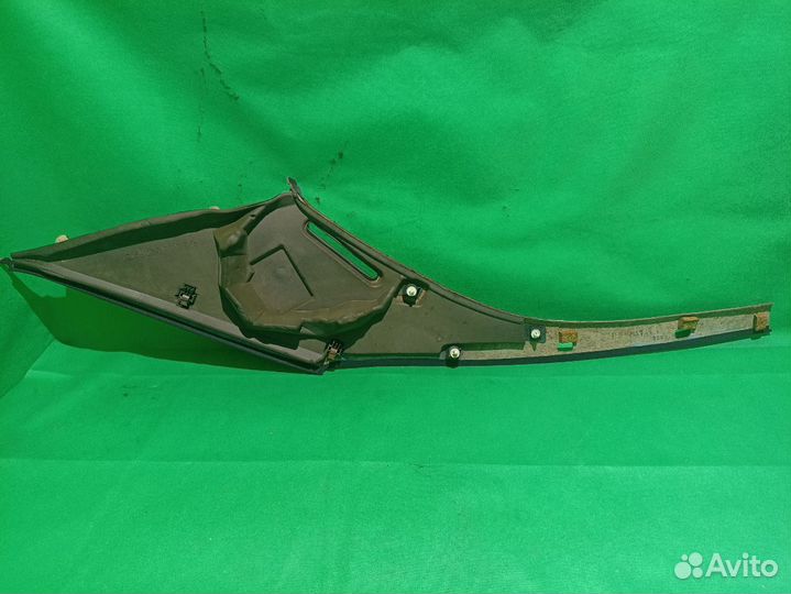 Обшивка задних стоек Mercedes w210