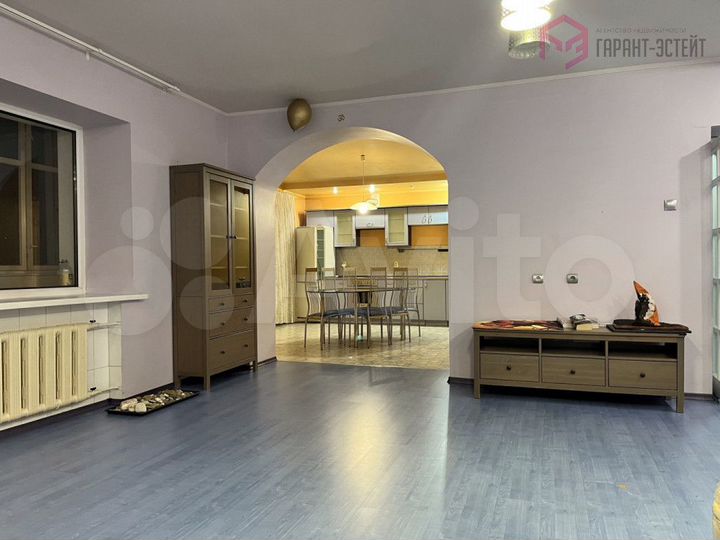 3-к. квартира, 108,8 м², 2/10 эт.