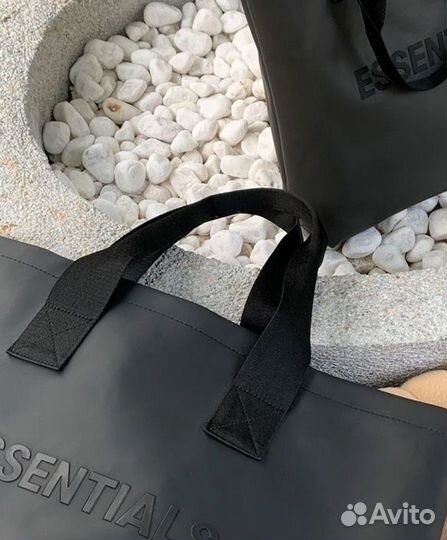 Сумка Essentials Lifestyle