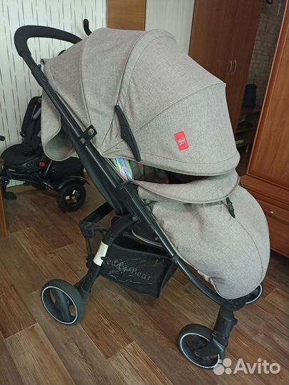 Прогулочная коляска