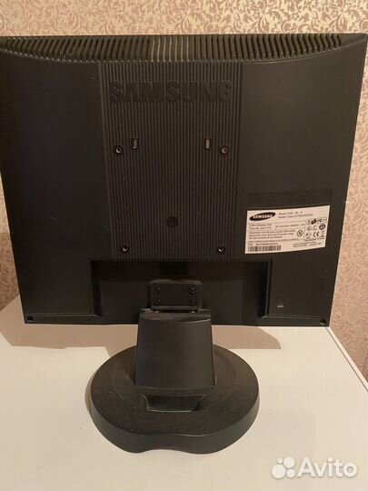 Монитор samsung