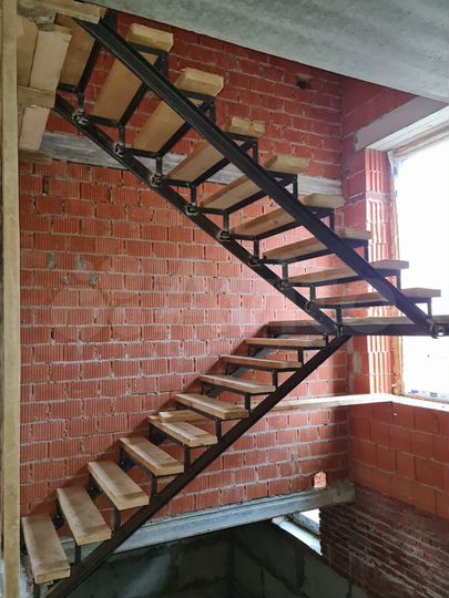 Коттедж 305 м² на участке 12 сот.