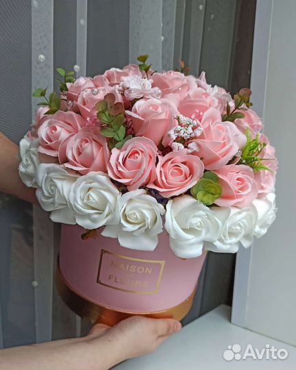 Букеты на выпускной из мыльных роз