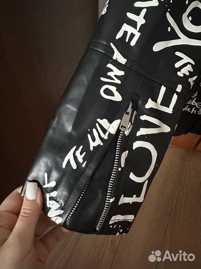 Куртка кожаная женская демисезонная