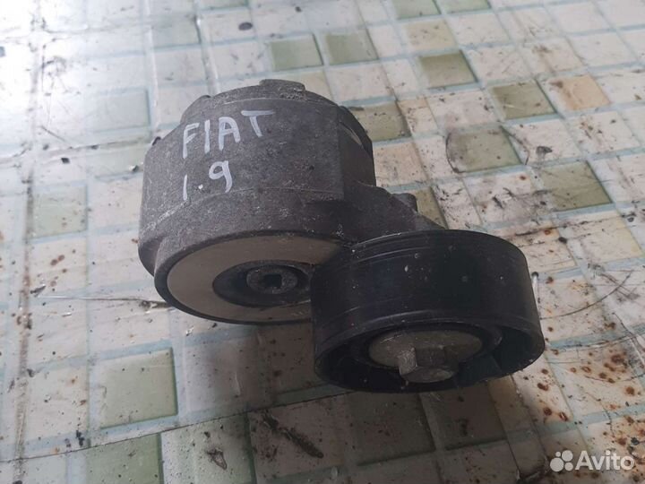 Натяжитель ремня Alfa Romeo 159 1.9 JTD