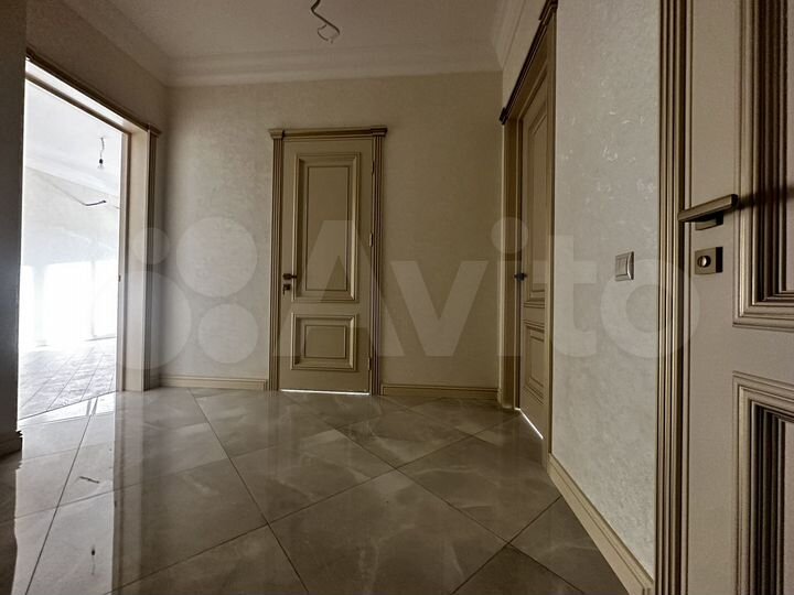 2-к. квартира, 91 м², 11/11 эт.