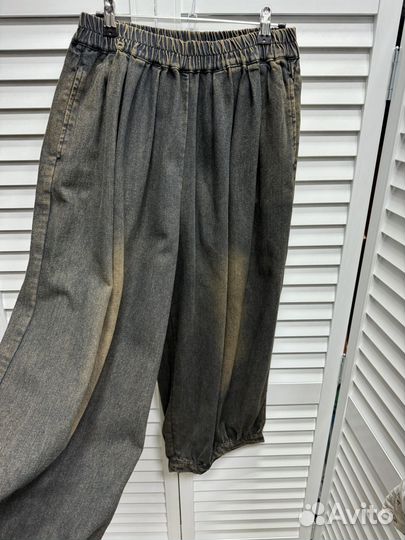 Стильные джинсы бохо