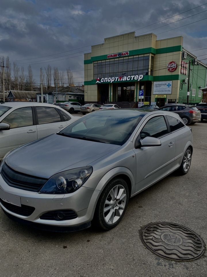Opel Astra GTC: фото владельца