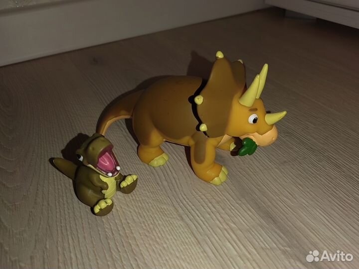 Игрушки для малышей на выбор