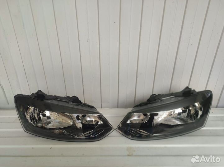 Фара Volkswagen Polo 2010-2015 цена за одну
