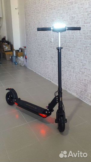 Электросамокат GT e-scooter с аква защитой