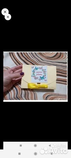 Картонные коробки подарочные