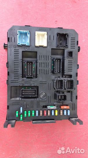 Блок предохранителей Peugeot 307