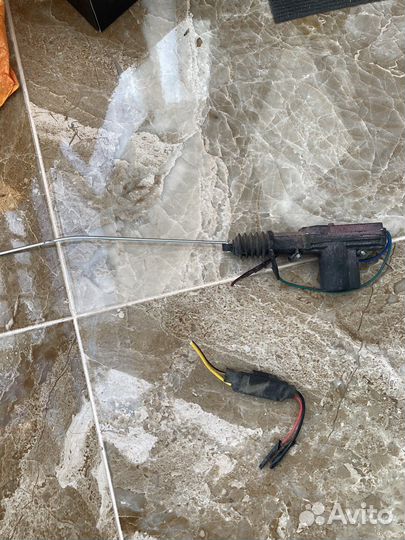 Клапан/привод центрального замка lanos