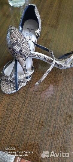 Босоножки 39