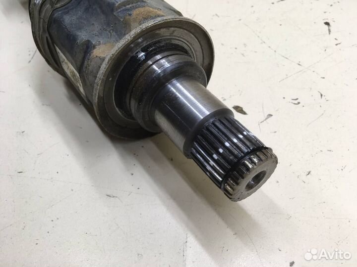 Привод левый передний Toyota RAV4