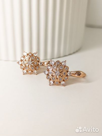 Роскошные серьги под бриллианты