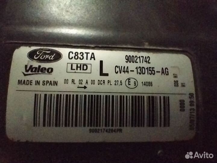 Фара передняя Ford Kuga 2013 (битая)