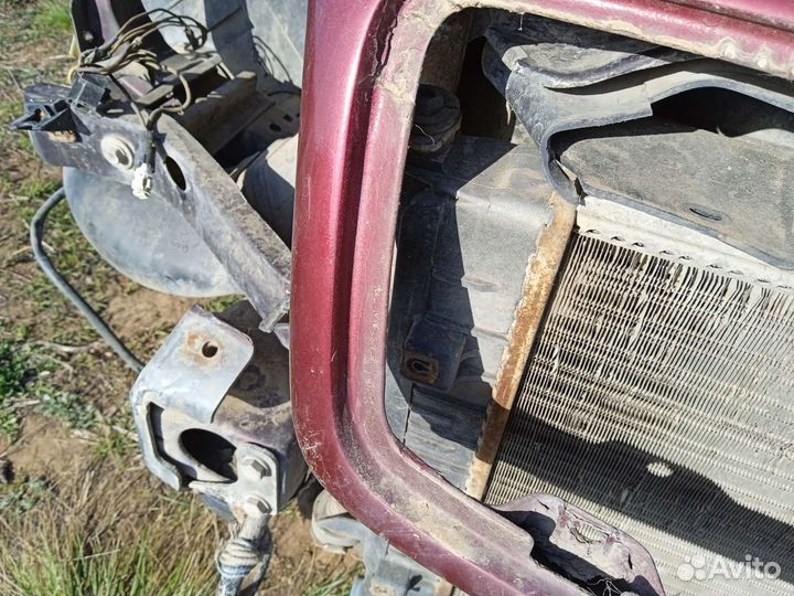 Капот Ауди 100 С4