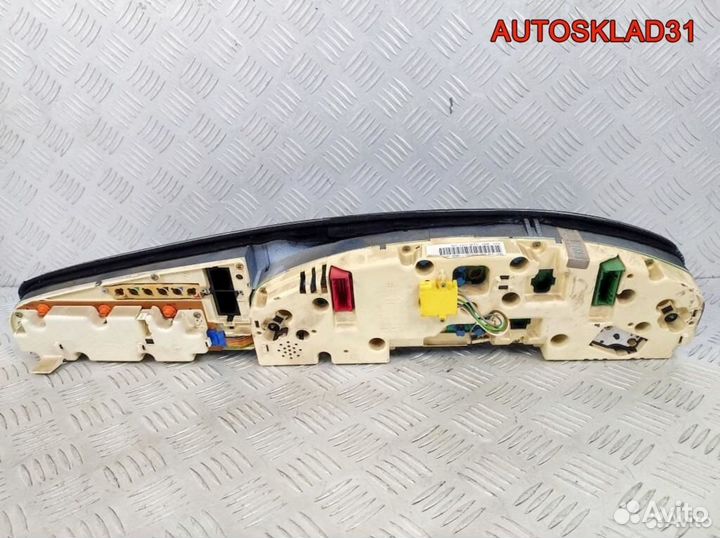 Приборная панель Audi A6 C4 4A1919033HD Бензин