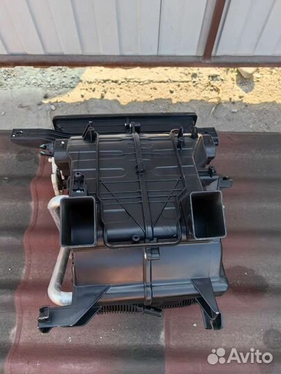 Корпус печки на Hyundai Solaris 2