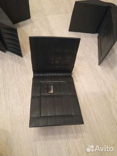 Уголок защитный для крепления ремня