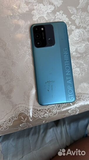 Телефон tecno spark 8C