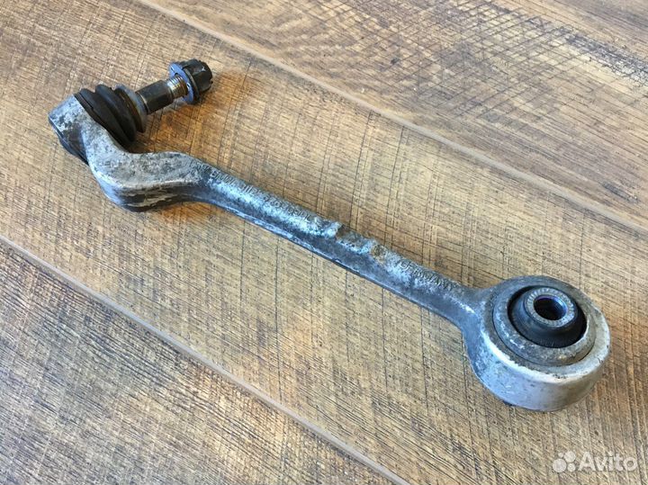 Рычаг поперечный левый BMW E87