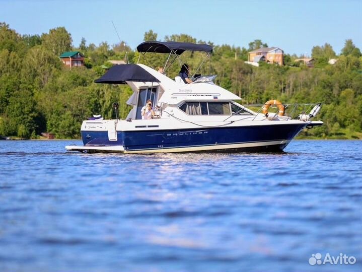 Моторный катер Bayliner 288 CB Discovery