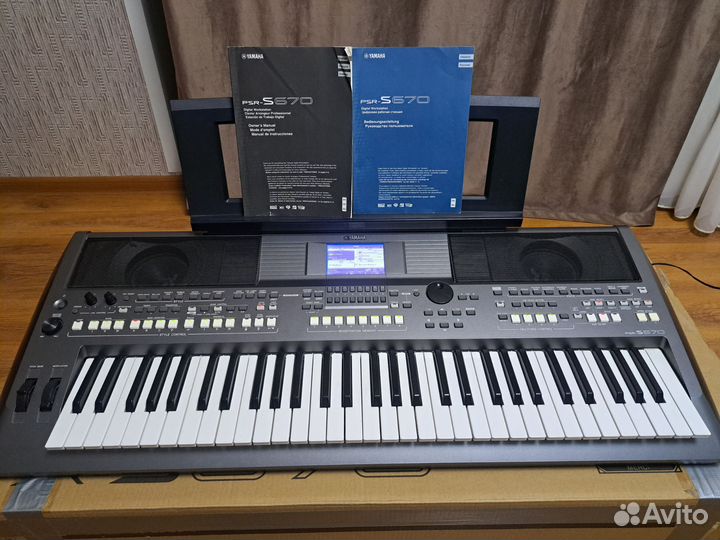 Yamaha PSR S 670